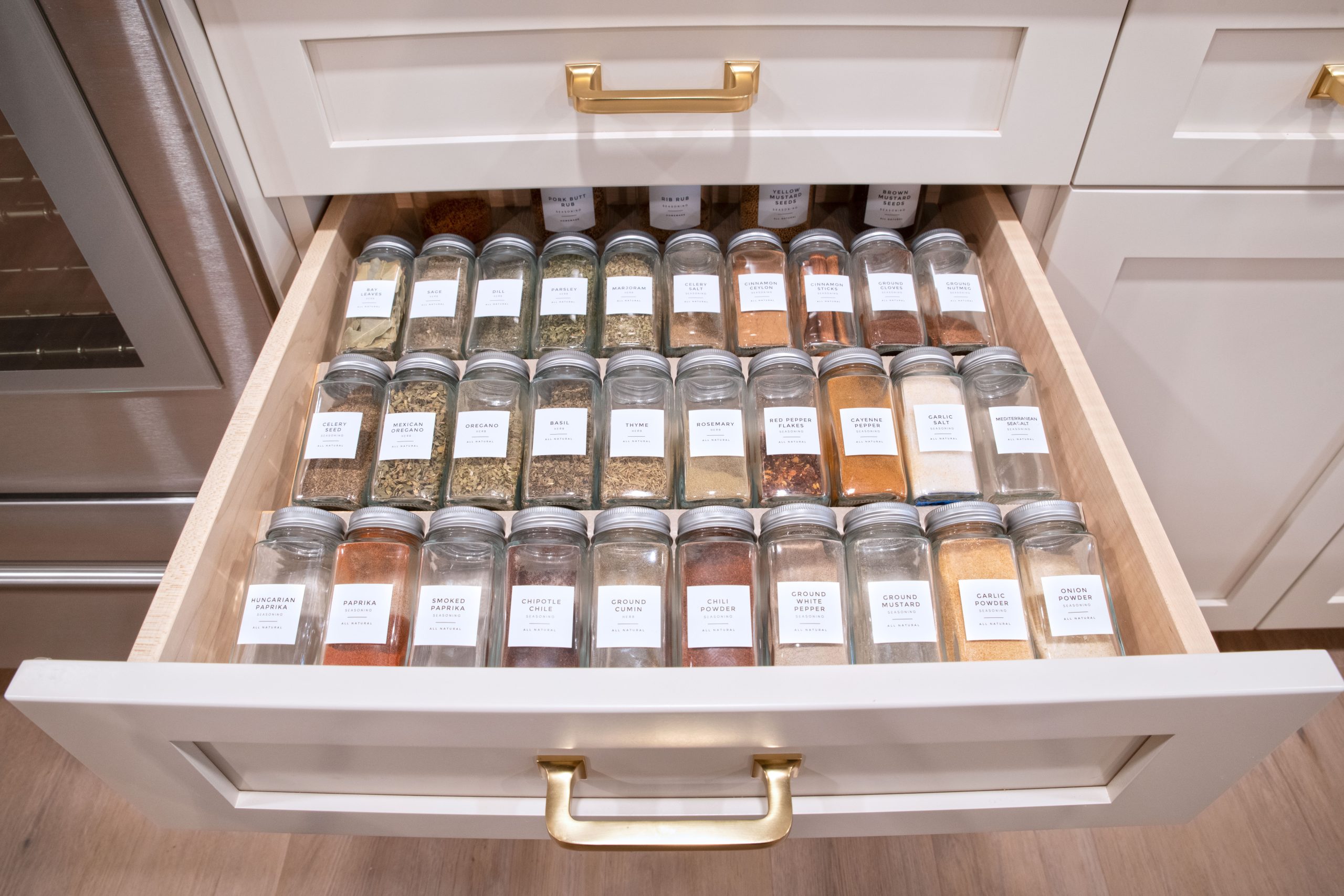 Tips for Setting Up The Perfect Spice Drawer